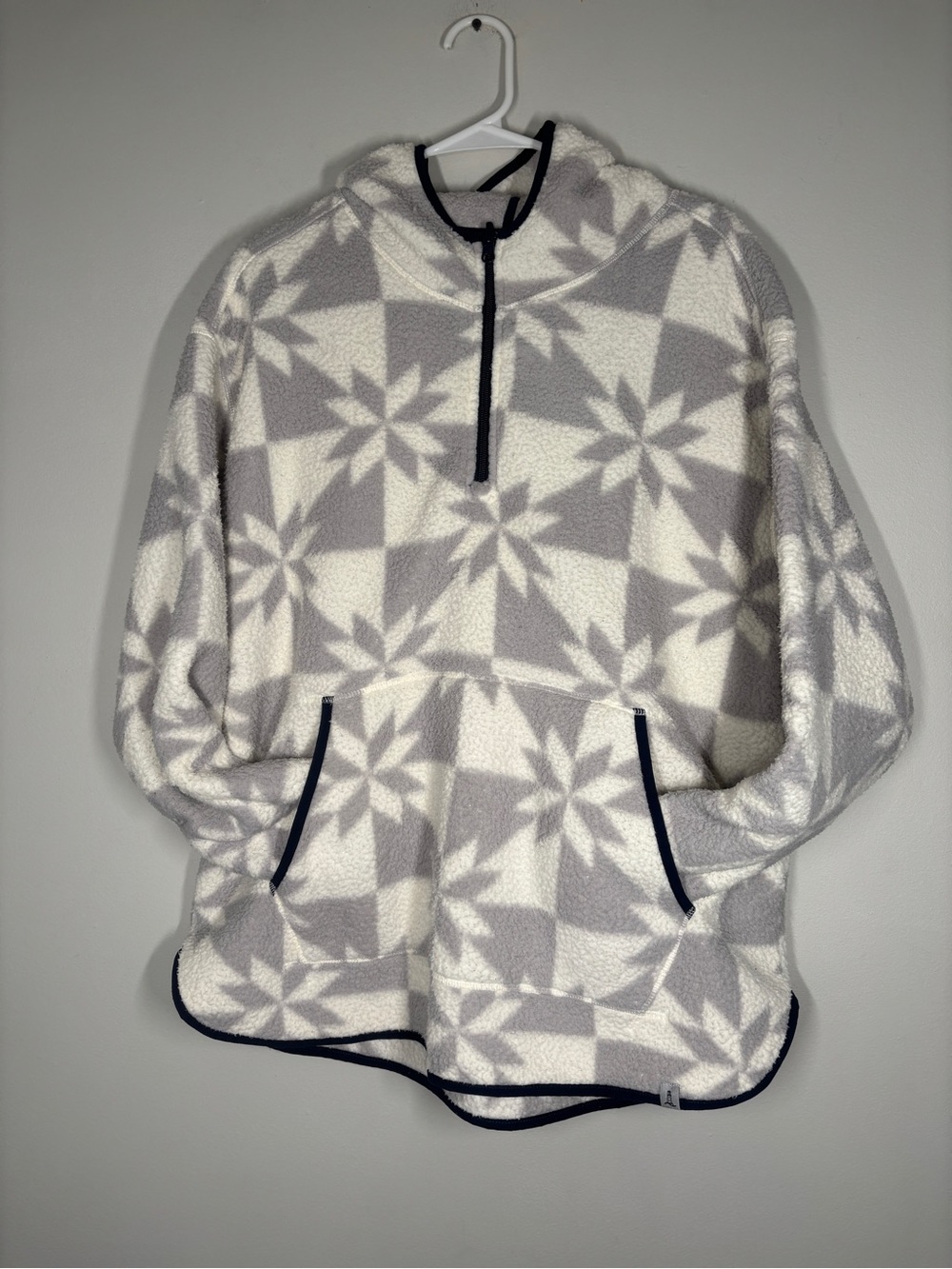 Lands' End Half-Zip Fleece Pullover - Gray & White Star Print